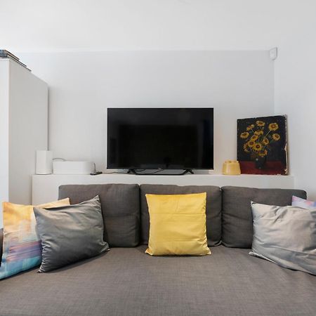 Manor House Studios By Morethanstays London Bagian luar foto