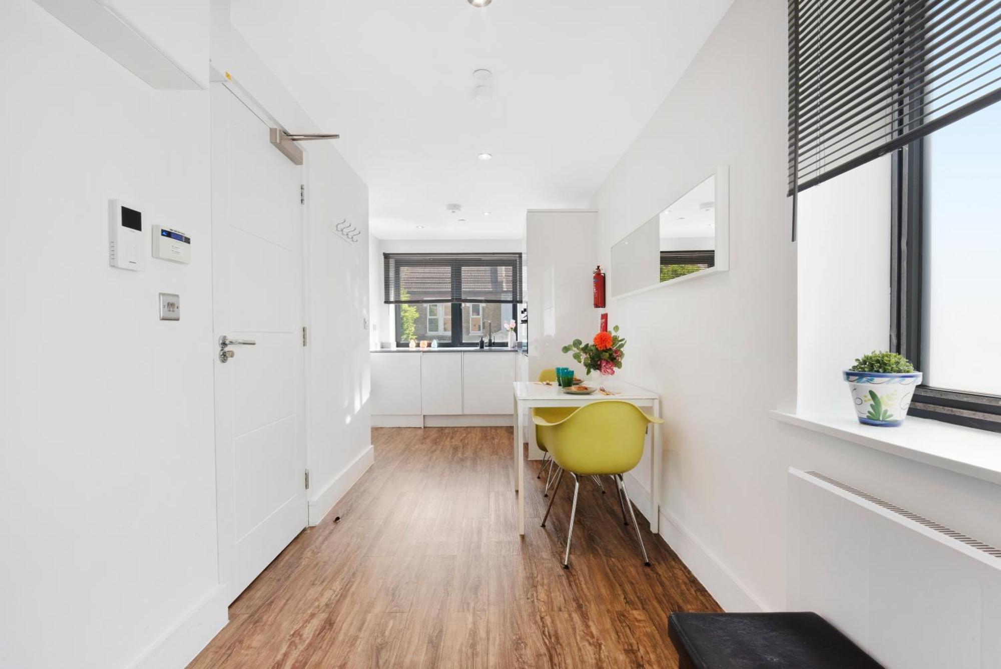 Manor House Studios By Morethanstays London Bagian luar foto