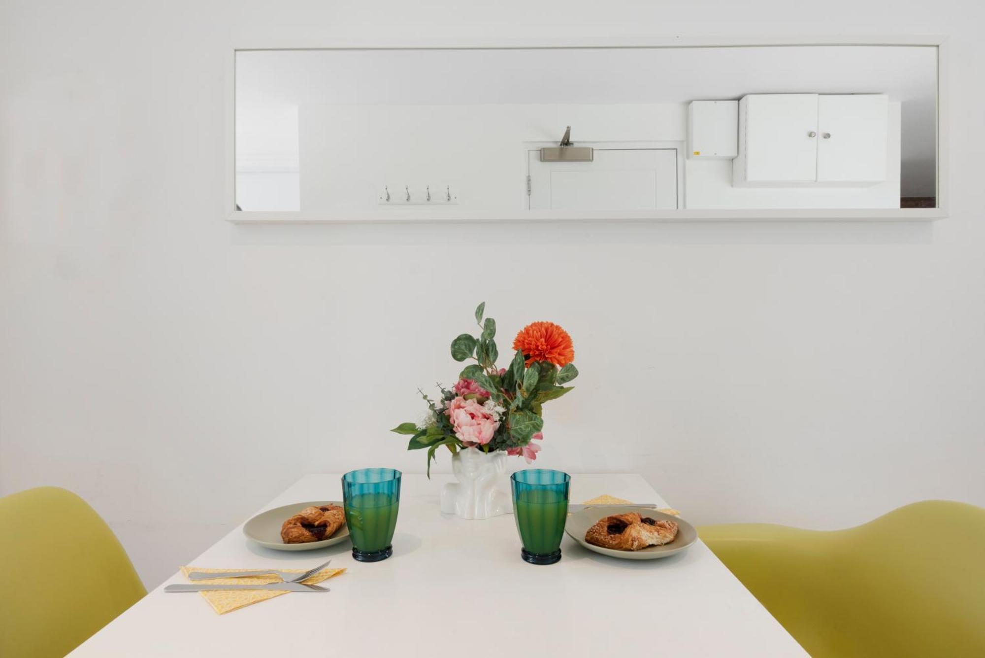 Manor House Studios By Morethanstays London Bagian luar foto