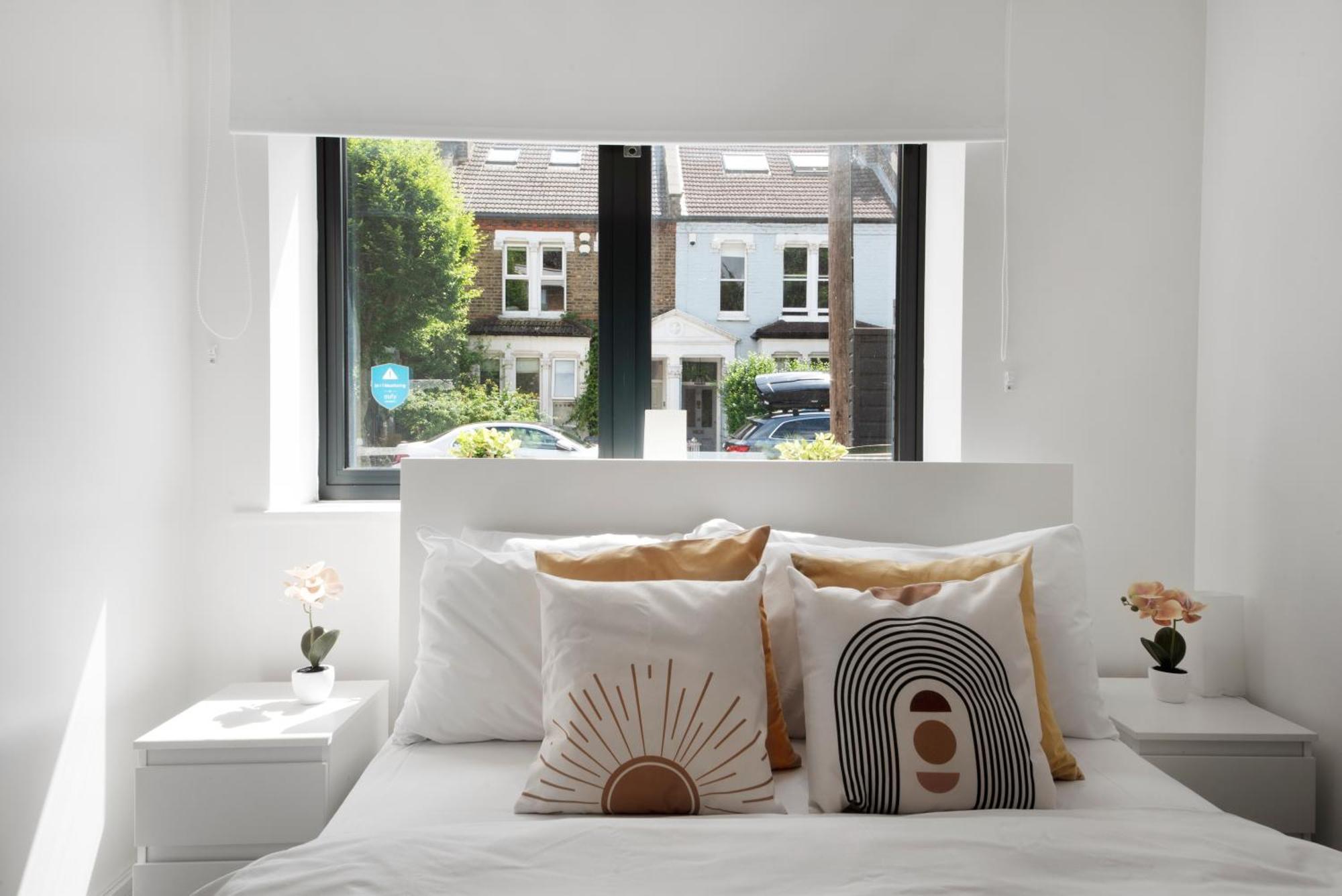 Manor House Studios By Morethanstays London Bagian luar foto