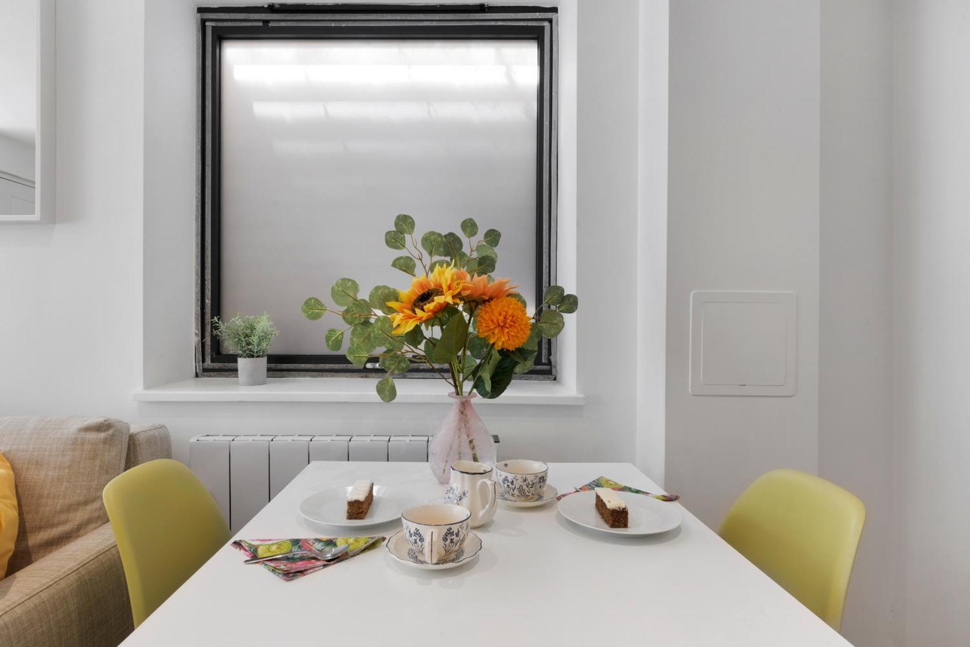 Manor House Studios By Morethanstays London Bagian luar foto